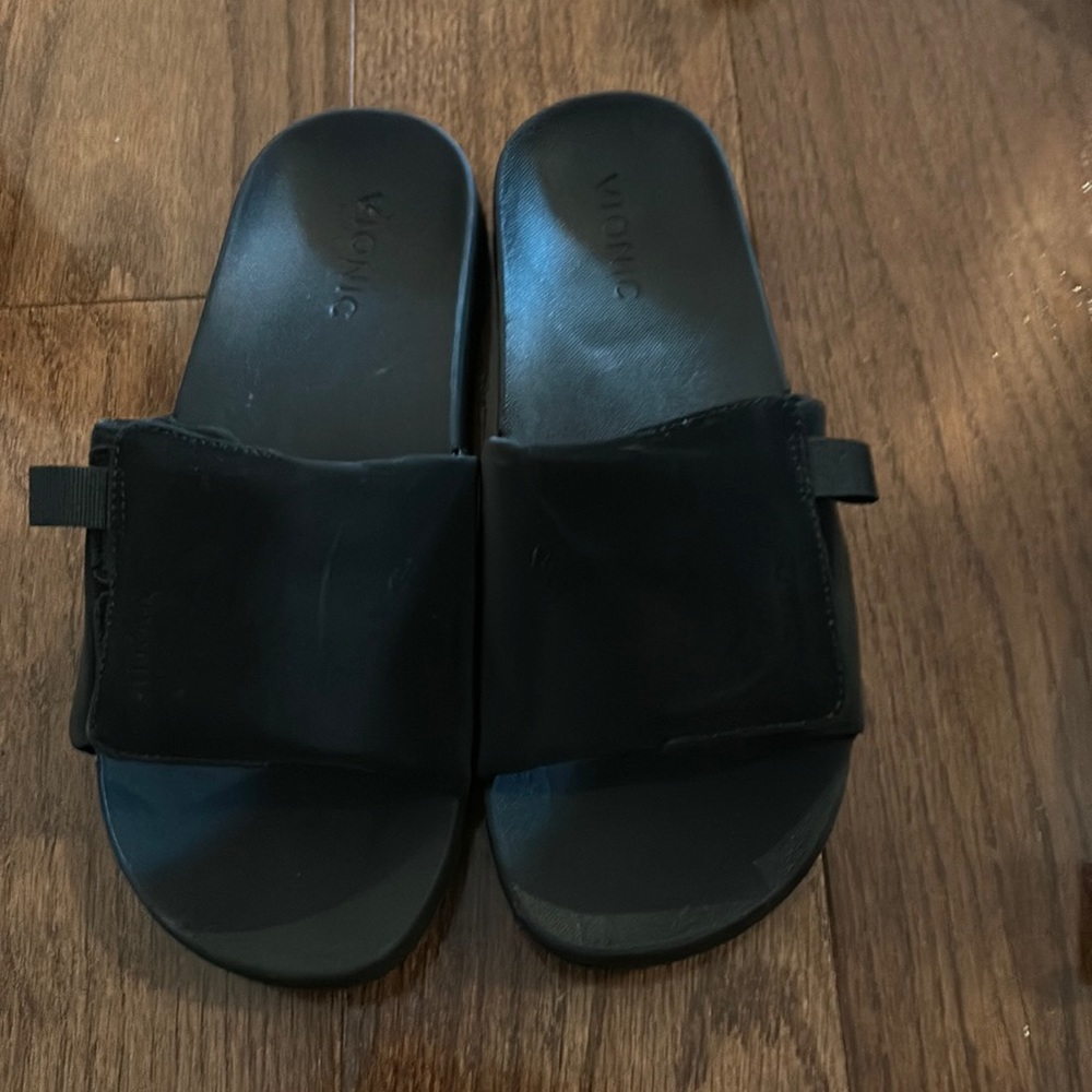 Vionic slide on